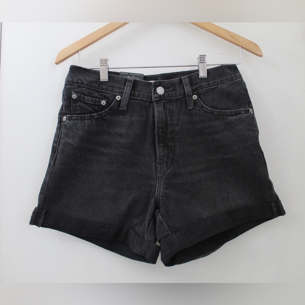 LEVI’S denim shorts